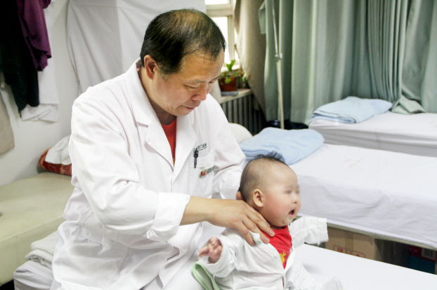 小儿斜颈推拿治疗费用能不能报销,小儿斜颈推拿治疗方法