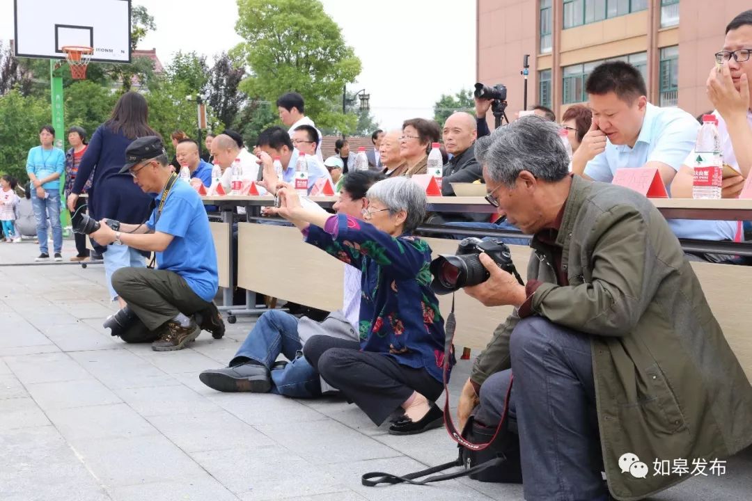 如皋这个地方种了一种神奇的树！树上会掉“金蛋”，“无涌”的人去“抢”！