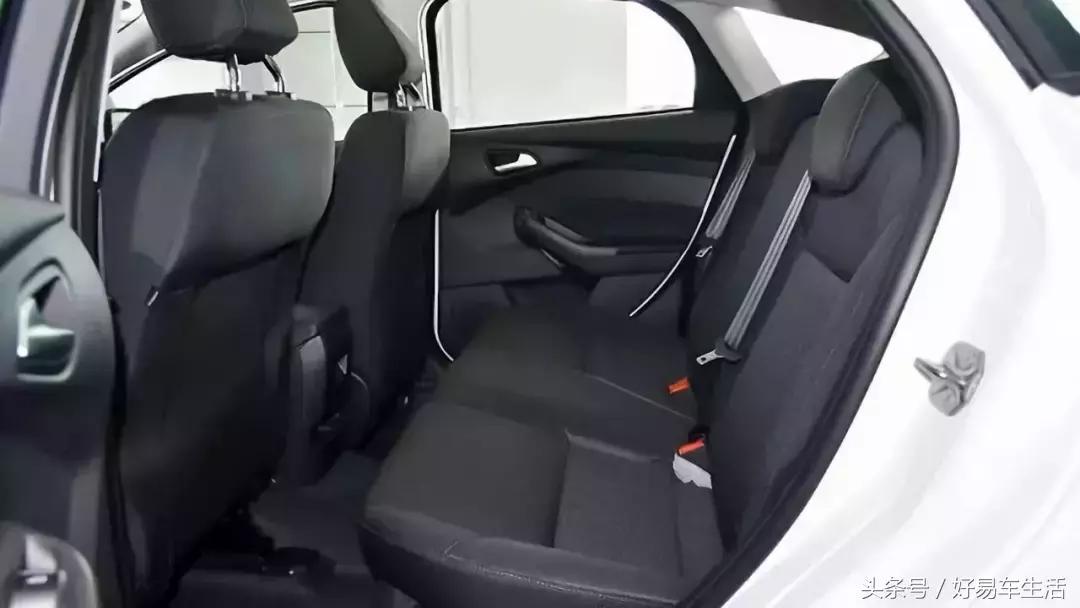 开福克斯的女人档次,女生开福克斯什么体验