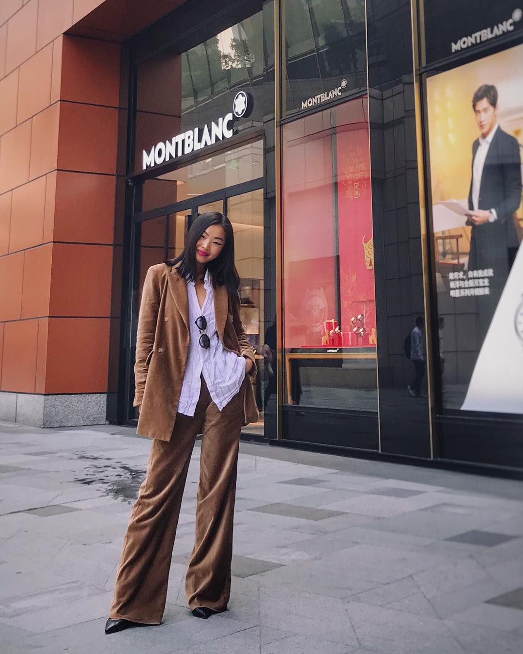 美到骨子里的丝绒这样穿才够高级,想要穿出优雅高级范儿