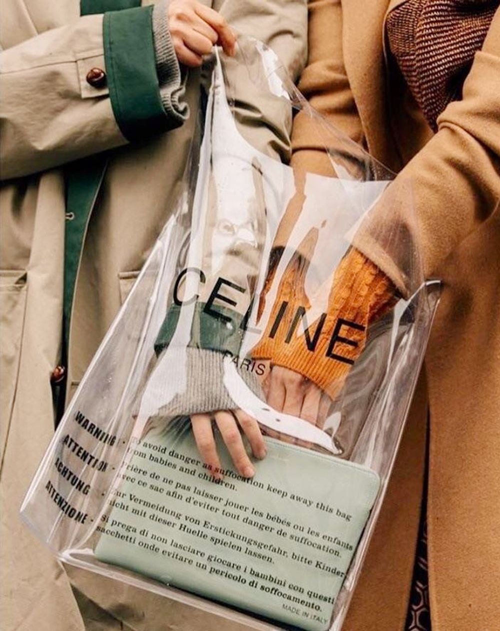 蛤？现在最流行的包包竟然是……塑料袋？