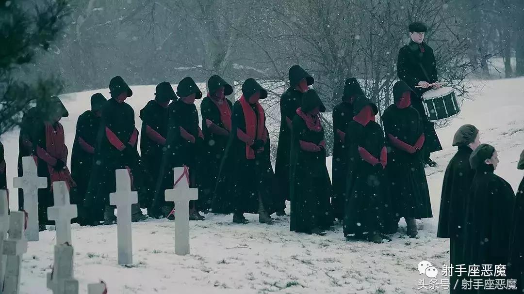 《使女的故事》他们只用了6步，就使女性沦为行走的子宫