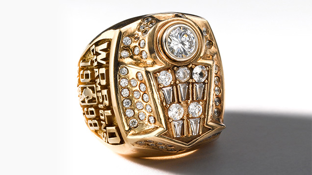 nba2021总冠军,nba总冠军戒指