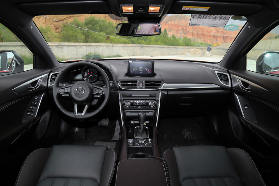 都说马自达CX-4多么牛逼但为啥车友们就是“叫好不叫座”？