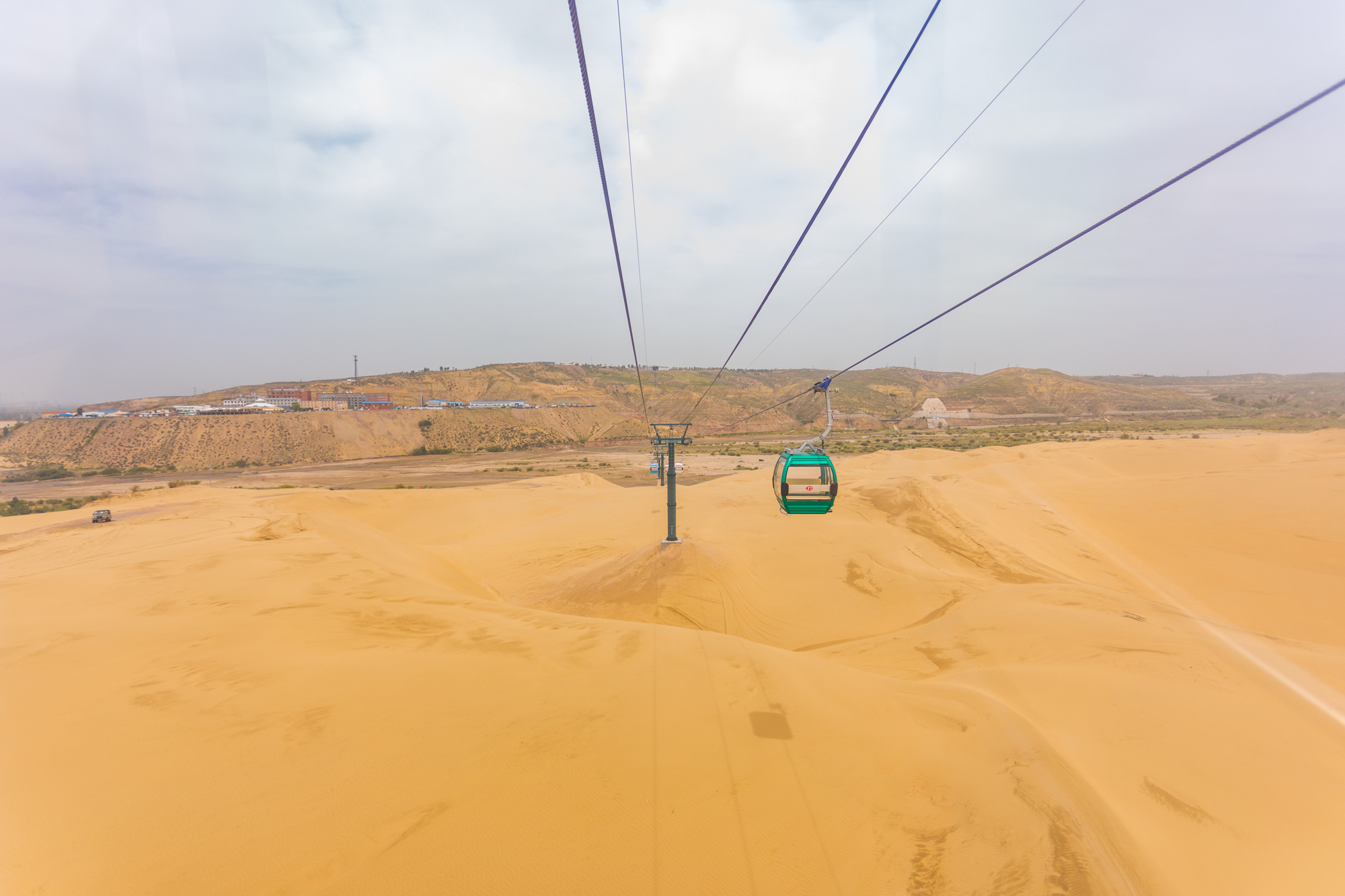 沙漠外星飞船里，与娃共度美好午后时光