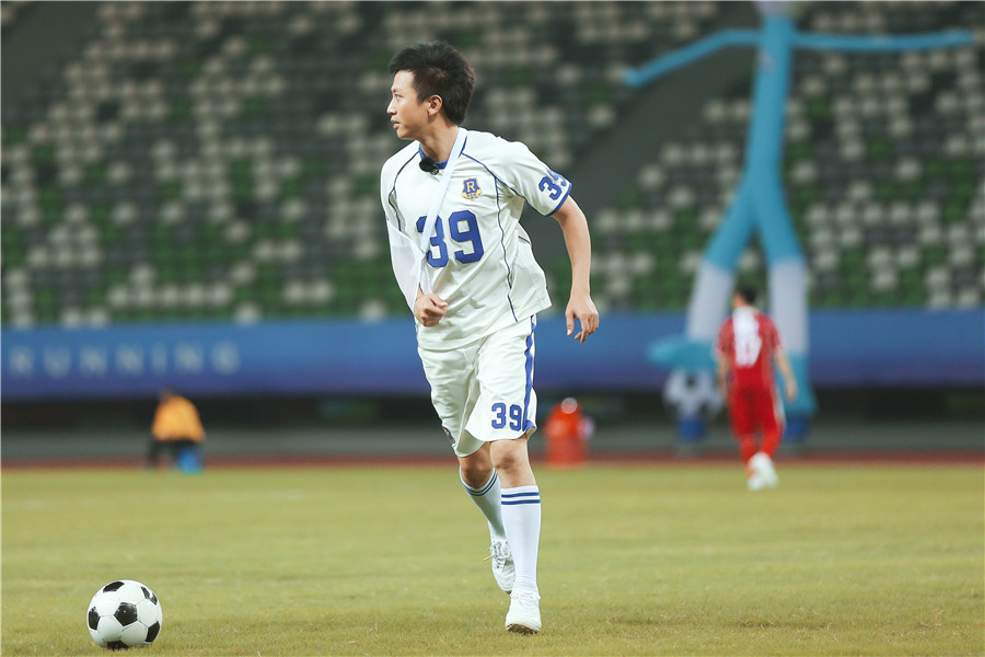 邓超奔跑吧,奔跑吧邓超百人拔旗障碍赛