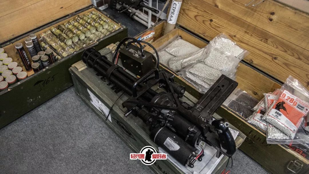 男人天堂，一起逛逛俄罗斯的“*器武**”商店