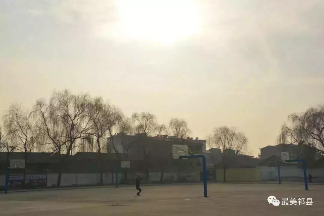 情系职中(杨保卫)