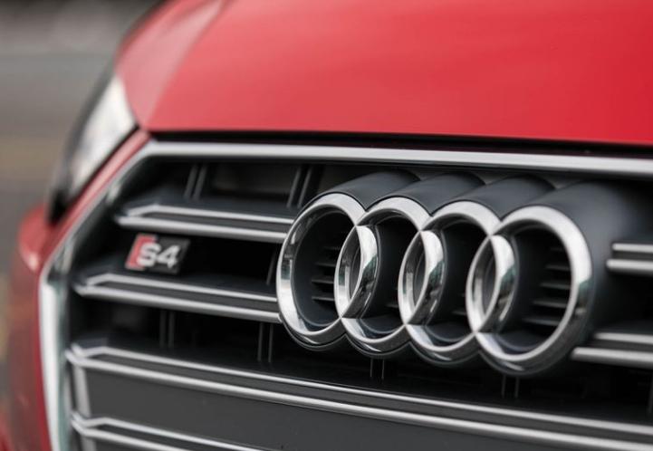 新款奥迪s4基本延续,试驾19款奥迪s4跨界旅行车