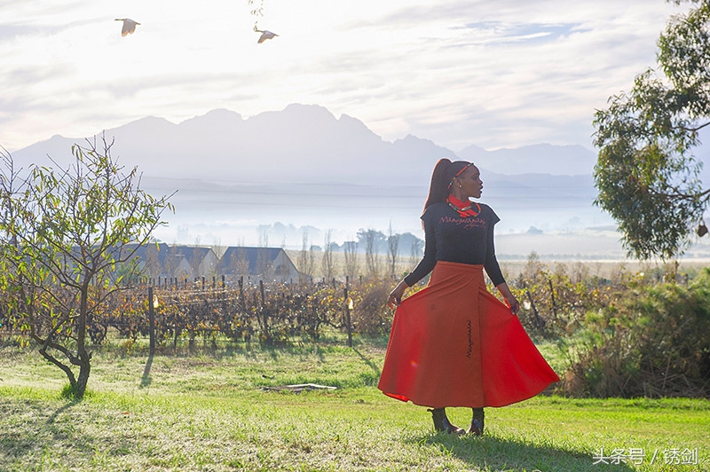 让人无法淡定的非洲SPA，黑人妹子让你体会什么是妙不可言！