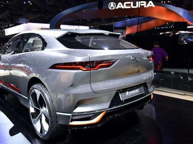 捷豹纯电动特斯拉,特斯拉vs捷豹直线加速