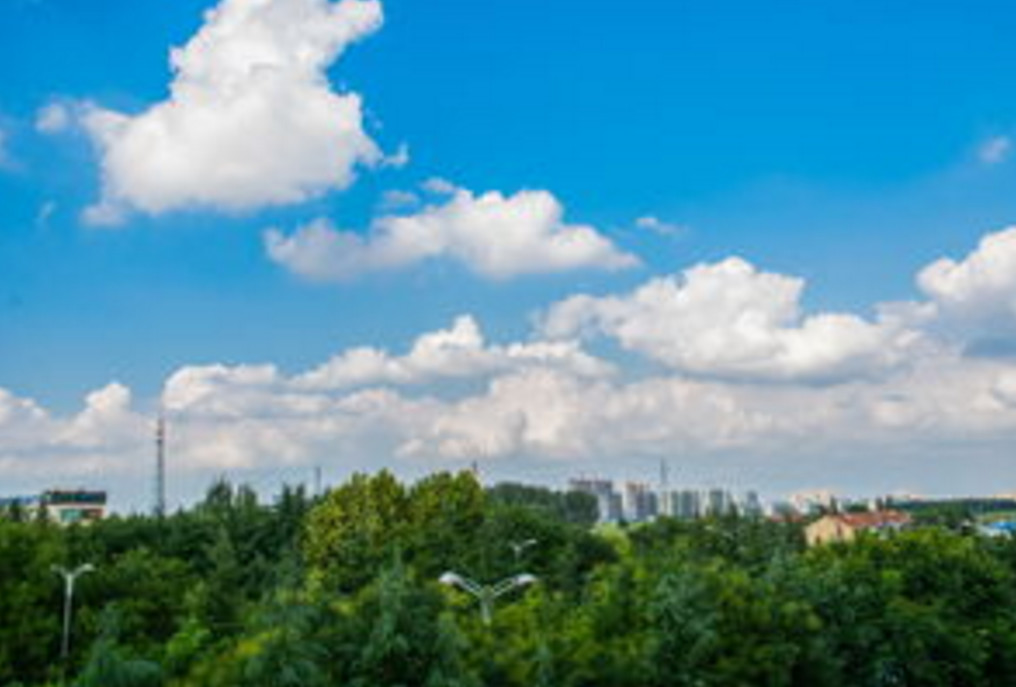 欣赏窗外的景色也是一种幸福,原来窗外的风景是那么的美