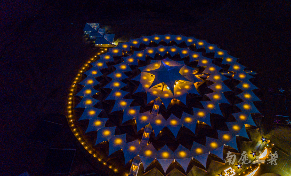 无人机飞跃田野,无人机飞跃山峰