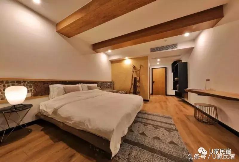 夕阳竹海泡泡浴，真不愧为当地大众点评和美团均排名第一的地方