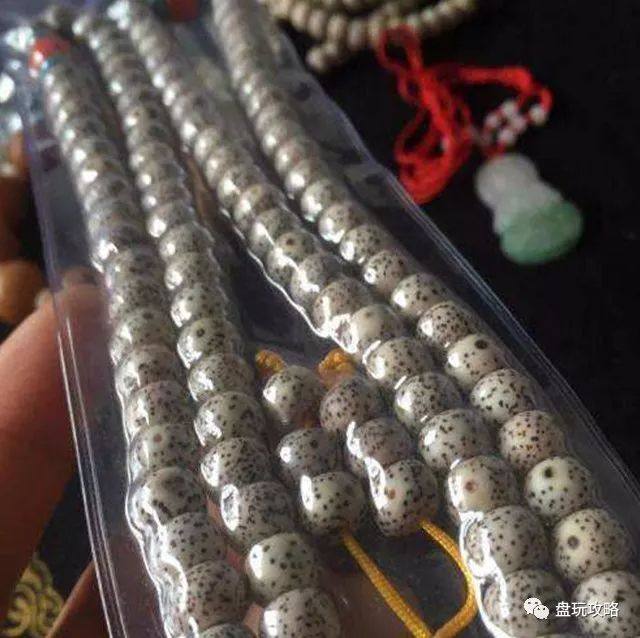 星月菩提干手盘好还是汗手盘好呢,紫金鼠和星月菩提哪个更值得盘玩