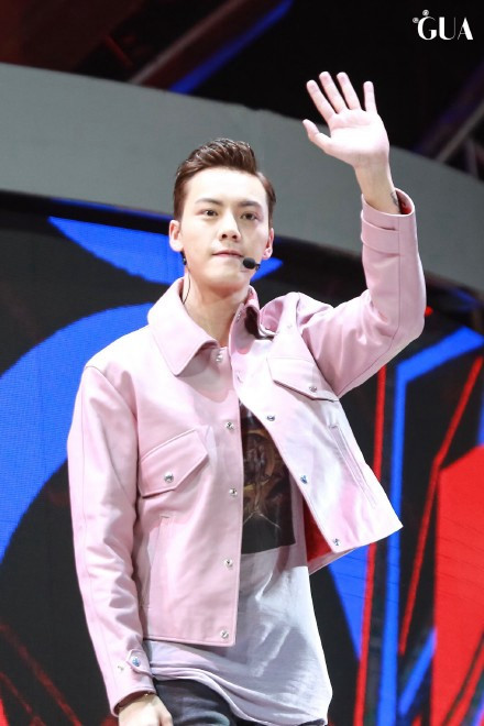 陈伟霆街舞团同款裤子,陈伟霆热血街舞团的发型