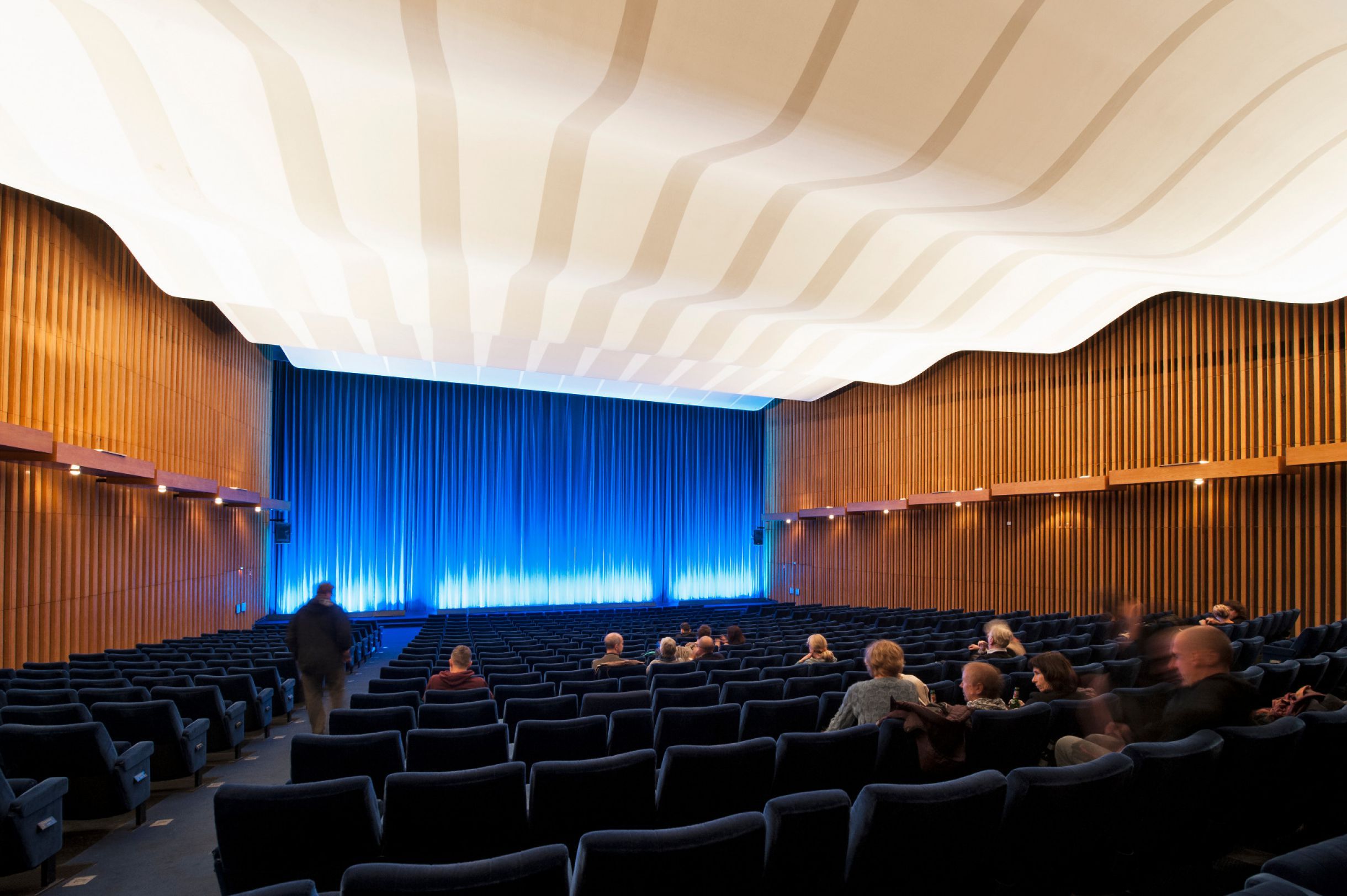 bbc和cnn是什么,bbc和cnn哪个更值得考