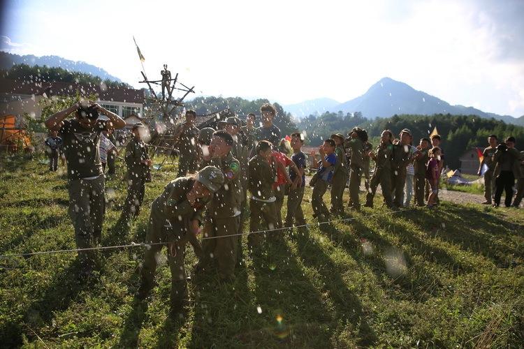 不让家长忽略孩子,关注孩子但不打扰