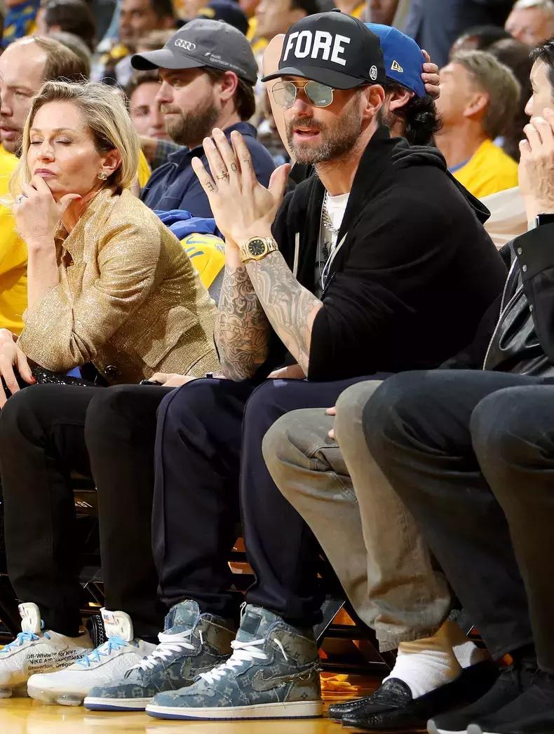 NBA总决赛G1赛场上脚鞋款一览