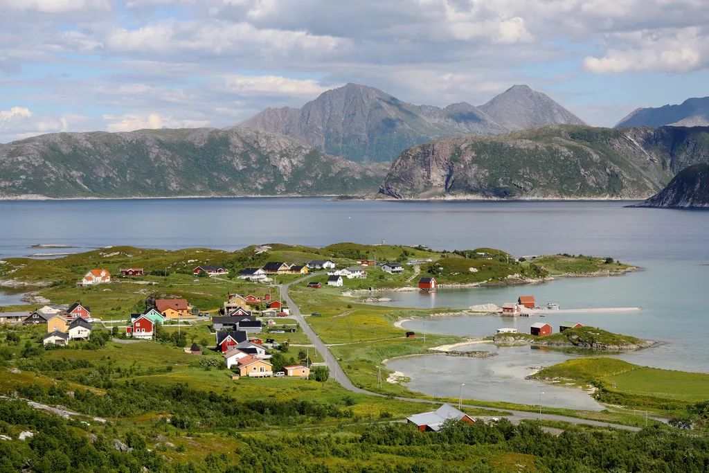 挪威的一个小岛夏天,挪威最美渔村北极圈里的秘境岛屿