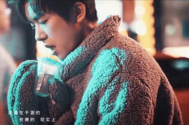 白敬亭自带道具的综艺,白敬亭张翰