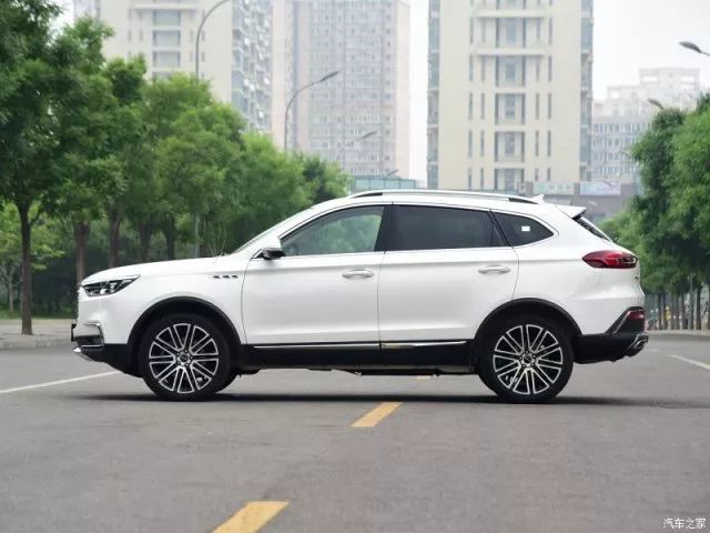 只要20万！“*博兰**基尼SUV”开回家，全村人都围观！