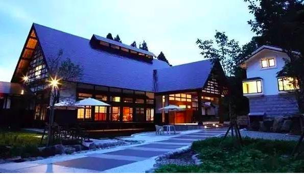 日本温泉旅馆,超享受旅行日本秘境中的温泉旅馆