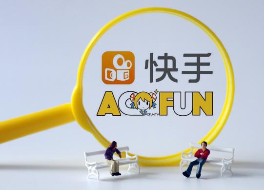 元旦学校表演节目社会摇,大学生在家表演社会摇