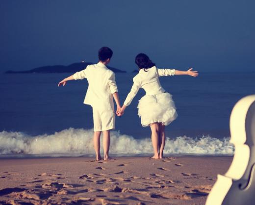 爱情中女人该怎么选择,在感情中女人想要什么