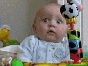 给宝宝换纸尿裤时发现不对,如何给宝宝换纸尿裤才能不腰疼