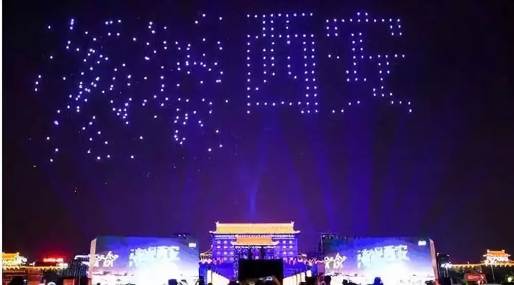 球场内的烟火是什么,球场的烟火