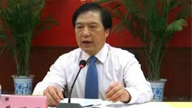 说情抹案、传递串供纸条……纪委“内鬼”钻过哪些漏洞热评+