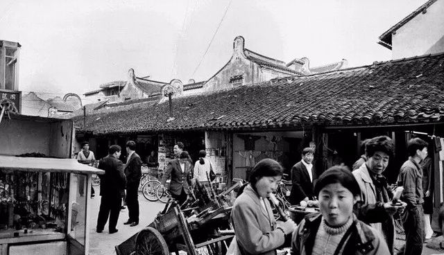 比尔盖茨住过最贵的酒店,上海静安希尔顿大酒店历史