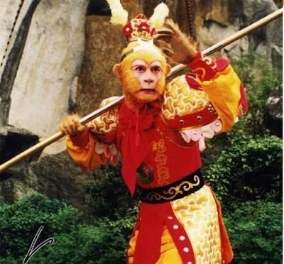 孙悟空和猪八戒谁厉害九齿钉耙,猪八戒的九齿钉耙到底是何神器