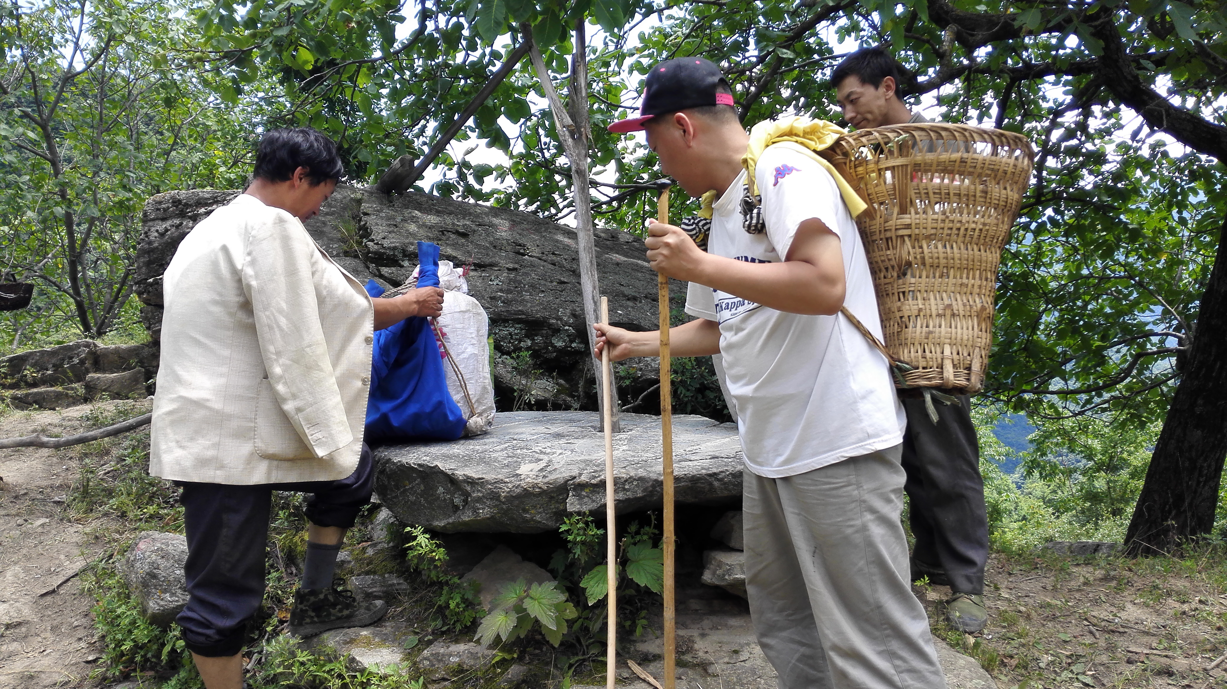 蜂蜜结晶怎么保湿好用呢,蜂蜜结晶如何让蜂蜜变成液体