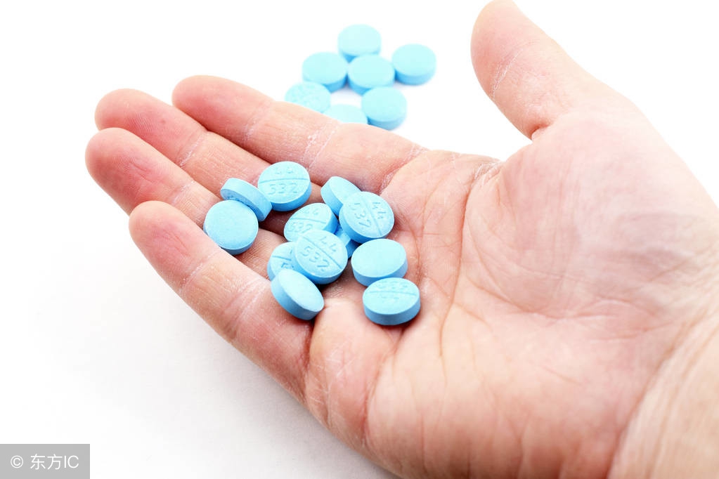 手上出汗汗疱疹怎么治才能除根,汗疱疹的症状及治疗方法