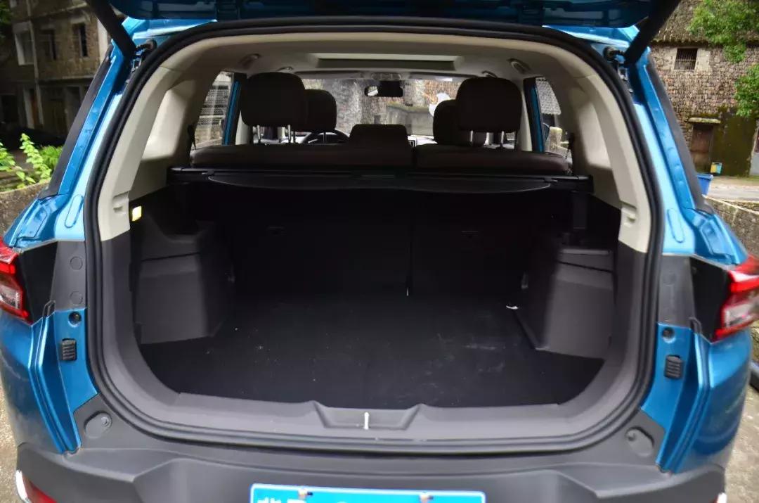 试驾北汽昌河q7,北汽昌河q7五座超值型