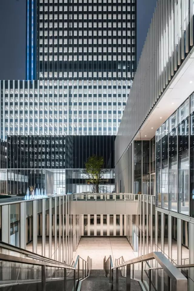 浜旀槦绾ч厭搴楀悆鑷姪椁愭墠鐧炬潵鍧椾箞,浜哄潎涓嶈繃鐧惧氨鑳藉悆鍒颁簲鏄熺骇閰掑簵