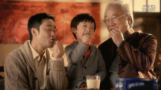 omg吃面包,omg吃东西视频大全