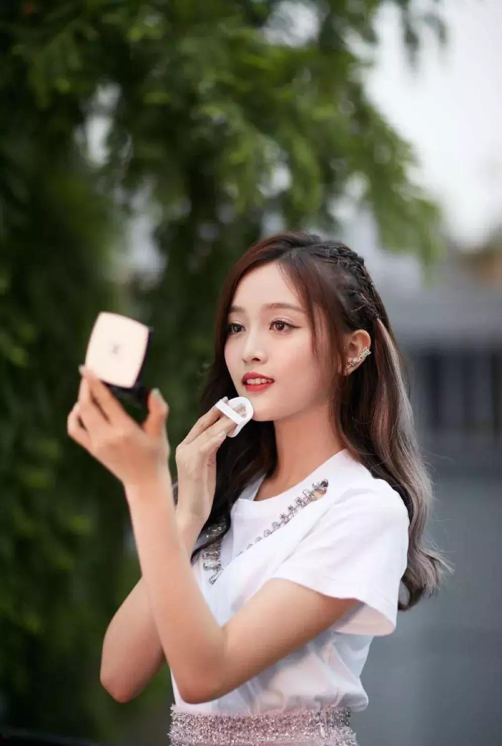 101小姐姐们的裸妆,你该pick一下!(可能你就是102了呢)