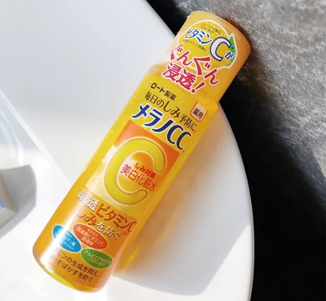 日本乐敦cc能美白吗,乐敦cc维c美白淡斑霜好用吗