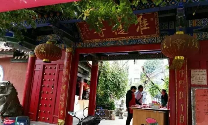 昆明国庆假期自驾游攻略,五一昆明最适合去的地方