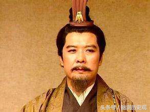 新三国刘备逆袭过程,刘备终于有了一块立足之地