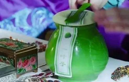 全是广告植入套路，我们看的的是假古装剧吧！