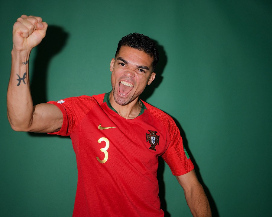 世界杯葡萄牙c罗高清大图,不一样的世界杯原版