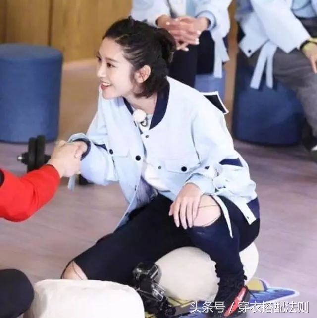 唐艺昕杨幂宝格丽珠宝,杨幂穿山寨服装