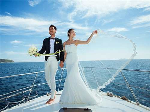 找了一个漂亮的女朋友，心里害怕守不住，如何做才能够守住女友？