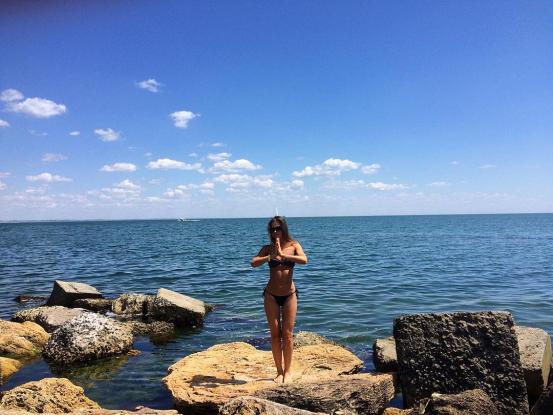 每日一练基本拉筋运动,十大拉筋动作健体强身