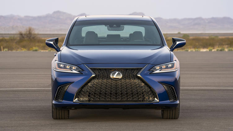 BBA劲敌将上市，发动机全球第一，奔驰也怕它，30万身价100万档次