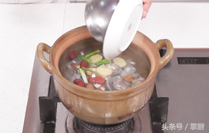 滋阴补气花旗参鸡汤,花旗参石斛花胶乌鸡汤功效